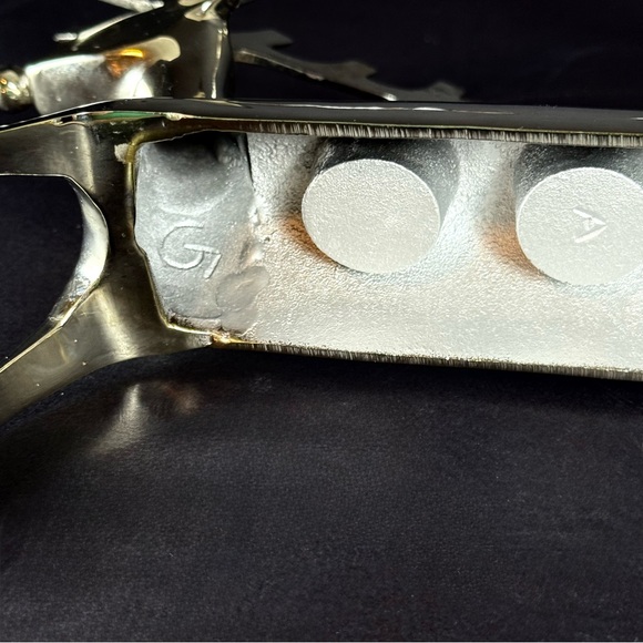 Vintage Pottery Barn Silvertone Metal Reindeer 3 Candlestick Holder Centerpiece - Picture 7 of 16